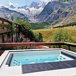 Otel Amber Ski-in/out &