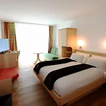 Amber Ski-in/out & Saas Fee