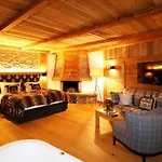 Amber Ski-in/out & Saas Fee