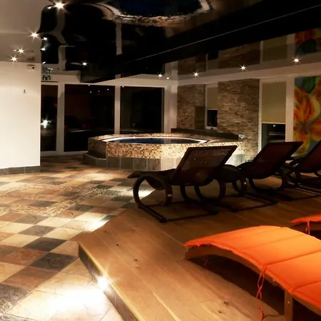 Amber Ski-in/out Hotel&spa