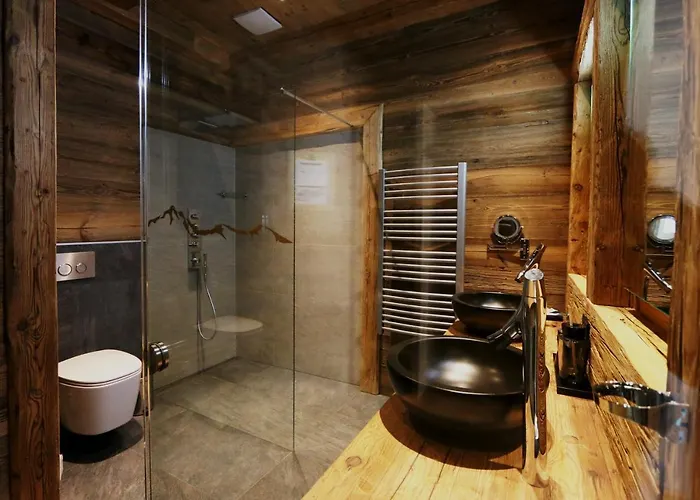 Amber Ski-in/out & 3*