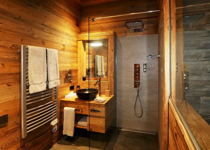 Amber Ski-in/out & Saas Fee