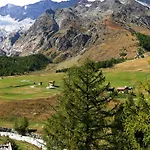 Amber Ski-in/out & Hotel