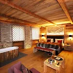 Hotel Amber Ski-in/out & Saas-Fee