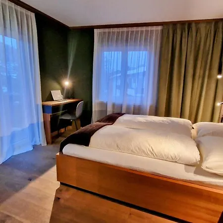 Amber Ski-in/out & Saas Fee
