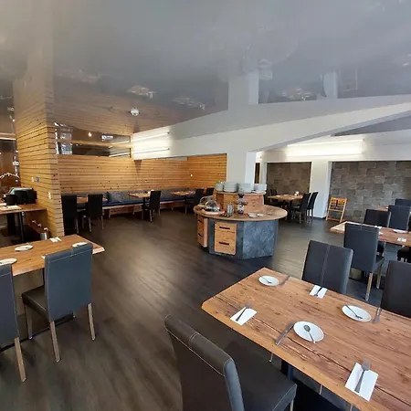 Amber Ski-in/out & 3* Saas Fee