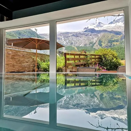 Amber Ski-in/out & Saas Fee