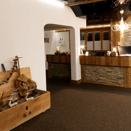 Hotel Amber Ski-in/out & Saas Fee