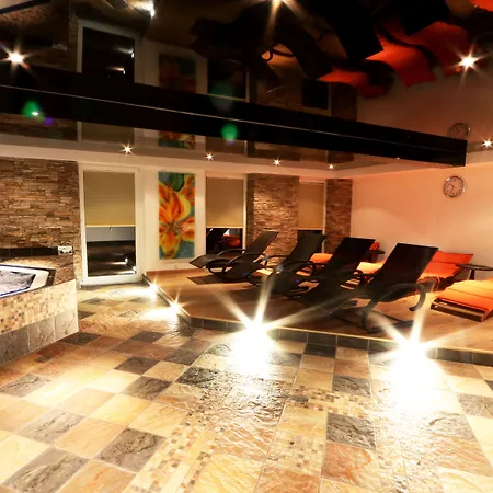 Hotel Amber Ski-in/out & 3*