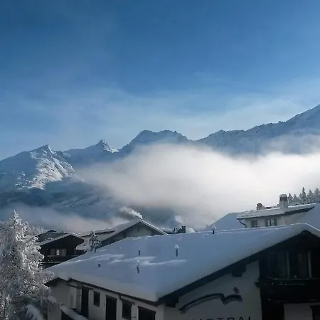 Amber Ski-in/out & 3*