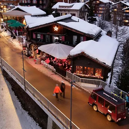 Amber Ski-in/out & 3*