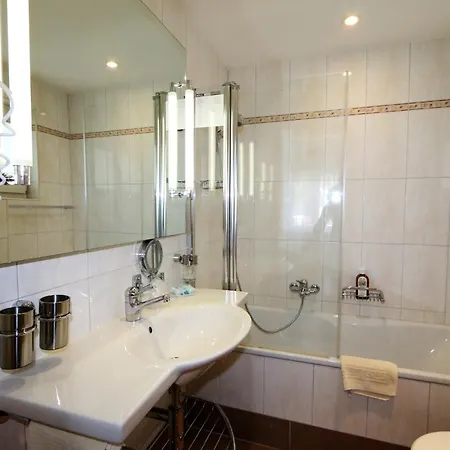 Amber Ski-in/out & Hotel Saas Fee