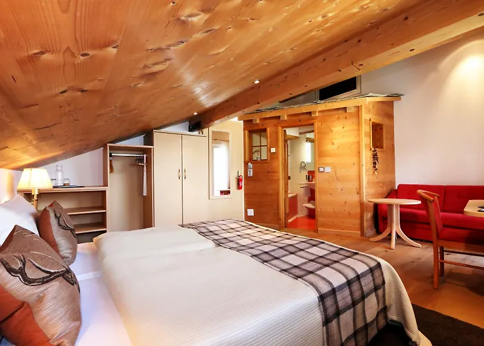 Amber Ski-in/out & Otel Saas Fee