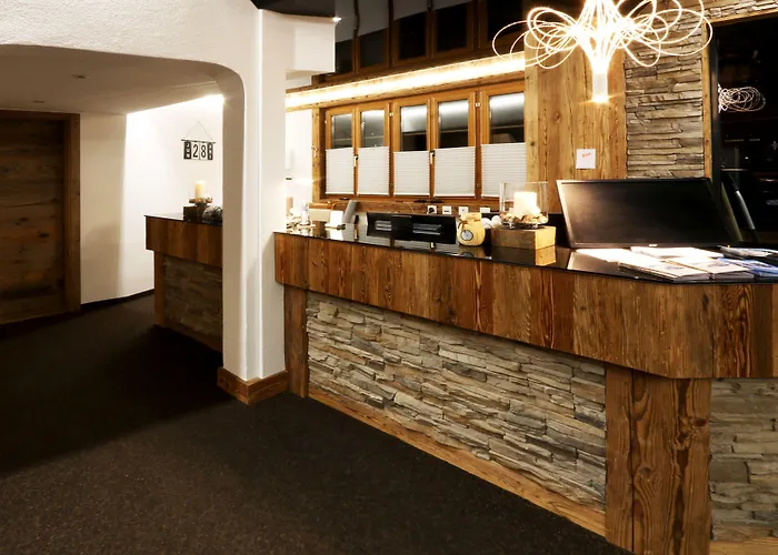 Amber Ski-in/out & 3* Saas Fee