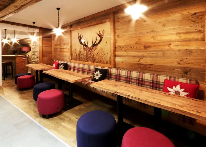 Amber Ski-in/out & Saas Fee