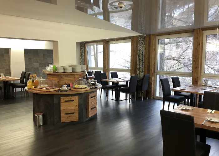 Amber Ski-in/out & 3*